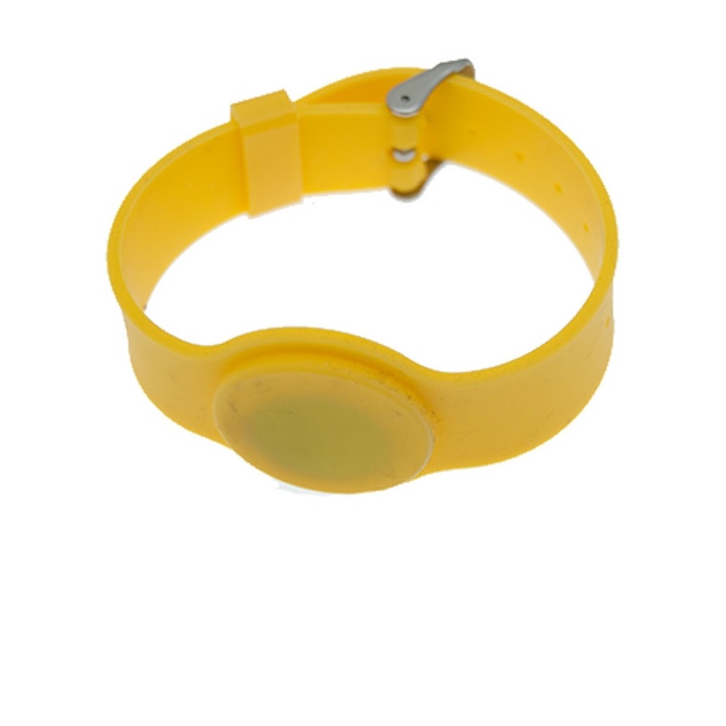 Bild på Yellow wristband 13.56 1KB Adjustable strap. 70105017 (DE,SE,NO,FI,RO,PL)